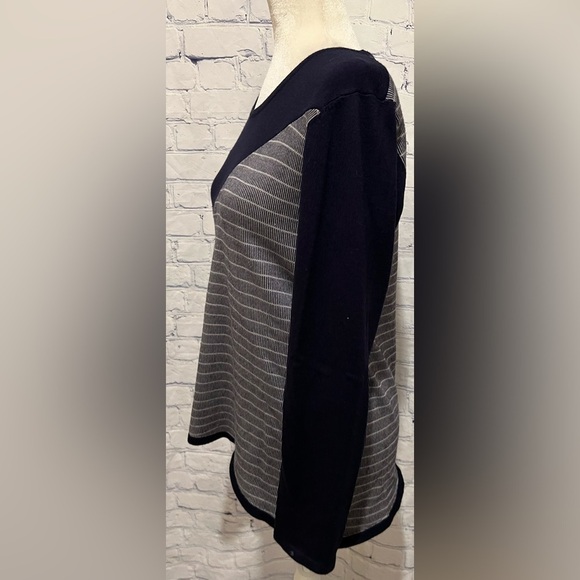 CAROL ROSE Womens Striped Asymmetrical  Long Sleeve Top Blouse Top Medium - Picture 3 of 7